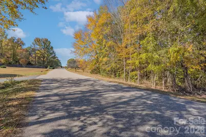6040 Little Mountain Road, Clover, SC 29710 - Photo 6