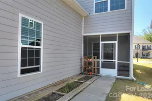 8017 Cornhill Ave, Charlotte, NC 28277 - Photo 32