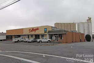 103 N Brady Ave, Newton, NC 28658 - Photo 1