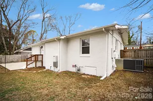 1221 Rollingwood Dr, Charlotte, NC 28217 - Photo 34