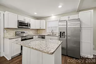 1221 Rollingwood Dr, Charlotte, NC 28217 - Photo 16