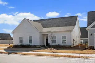 2004 Bonds Ln, Fort Mill, SC 29715 - Photo 2