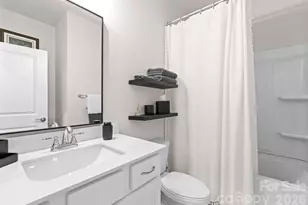 2004 Bonds Ln, Fort Mill, SC 29715 - Photo 8