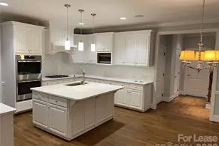 5520 Providence Rd, Charlotte, NC 28226 - Photo 4