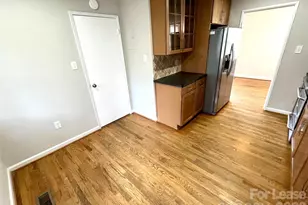 4334 Applegate Rd, Charlotte, NC 28209 - Photo 6