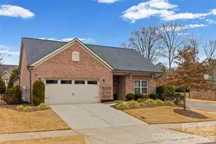 5238 Courtyard Ln, Belmont, NC 28012 - Photo 2
