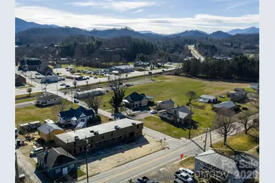 3264 Broad Street, Clyde, NC 28721 - Photo 12