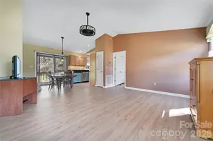 118 Resada Dr, Brevard, NC 28712 - Photo 6