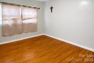 310 Hollis Rd, Charlotte, NC 28209 - Photo 18