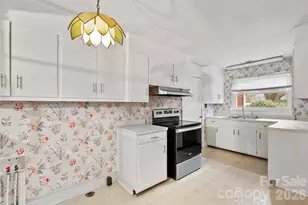 474 N Main St, Mars Hill, NC 28754 - Photo 6