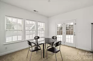 8227 4 Sisters Ln, Charlotte, NC 28215 - Photo 18