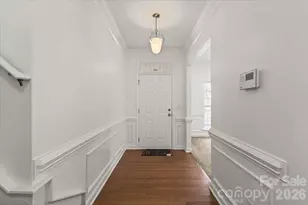 8227 4 Sisters Ln, Charlotte, NC 28215 - Photo 4