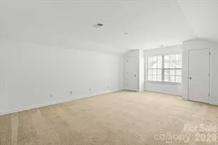 8227 4 Sisters Ln, Charlotte, NC 28215 - Photo 30