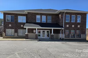 120 Chadwick Square Ct, Hendersonville, NC 28739 - Photo 1