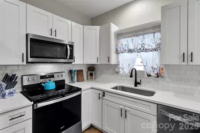 549 Castlewood Circle, Rock Hill, SC 29730 - Photo 8