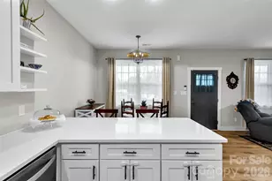 549 Castlewood Cir, Rock Hill, SC 29730 - Photo 14