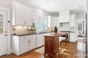 849 Henley Pl, Charlotte, NC 28207 - Photo 8