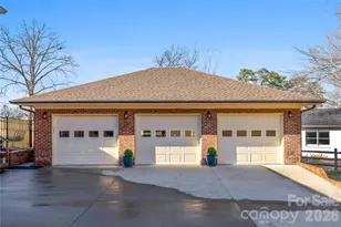 1419 Stoneyridge Dr, Charlotte, NC 28214 - Photo 38