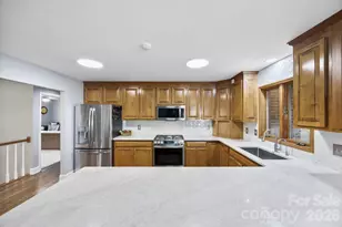 1419 Stoneyridge Dr, Charlotte, NC 28214 - Photo 12