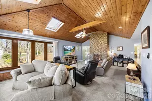 1419 Stoneyridge Dr, Charlotte, NC 28214 - Photo 10