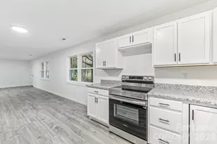 530 11th St Pl SW, Hickory, NC 28602 - Photo 12