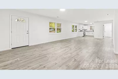 530 11th Street Place SW, Hickory, NC 28602 - Photo 4