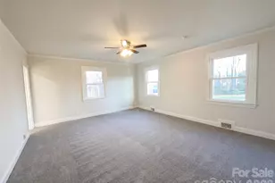 207 Glen Eagles Rd E, Statesville, NC 28625 - Photo 4