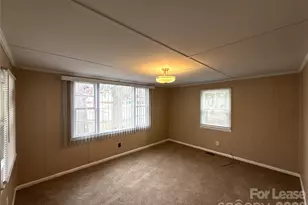 3131 Seymour Dr, Charlotte, NC 28208 - Photo 2