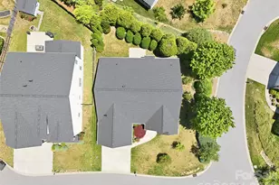 1 Breyerton Ct, Asheville, NC 28804 - Photo 40
