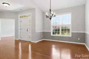 1 Breyerton Ct, Asheville, NC 28804 - Photo 4