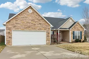 1 Breyerton Ct, Asheville, NC 28804 - Photo 1