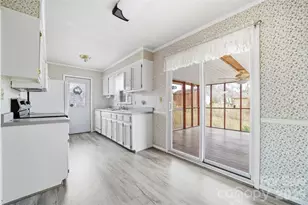 4709 Oakwood Cir, Gastonia, NC 28056 - Photo 10