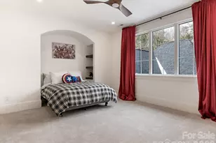 313 Wonderwood Dr, Charlotte, NC 28211 - Photo 32