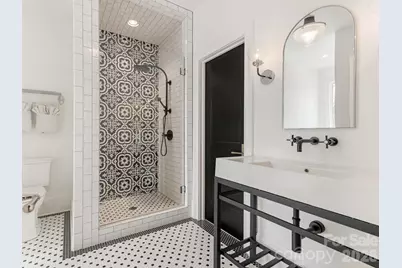 313 Wonderwood Drive, Charlotte, NC 28211 - Photo 28