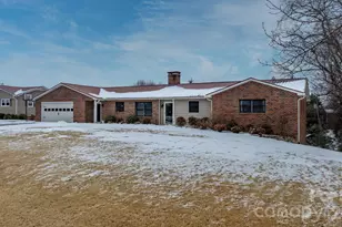 1621 Dakota Dr, Hudson, NC 28638 - Photo 2
