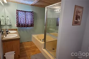 85 Vance Ave, Black Mountain, NC 28711 - Photo 10