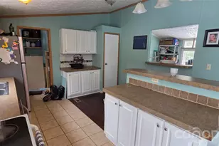 85 Vance Ave, Black Mountain, NC 28711 - Photo 14