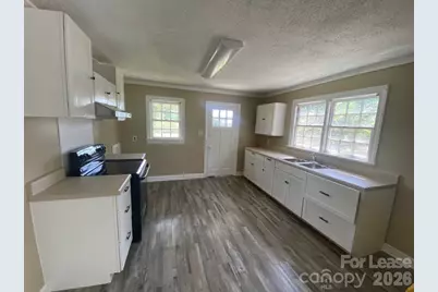 1323 7th Street, Statesville, NC 28677 - Photo 2