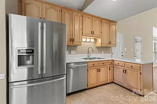 8414 Woodford Bridge Dr, Charlotte, NC 28216 - Photo 10