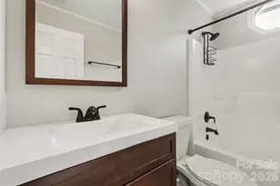 8414 Woodford Bridge Dr, Charlotte, NC 28216 - Photo 24