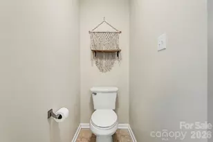 8414 Woodford Bridge Dr, Charlotte, NC 28216 - Photo 18