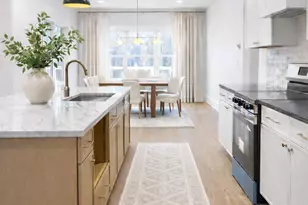 5135 Star Magnolia Ct, Clover, SC 29710 - Photo 4