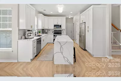 5710 Kirkwynd Commons Drive, Charlotte, NC 28278 - Photo 8