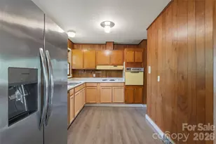 68 Imperial Ct, Asheville, NC 28803 - Photo 6