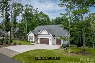 227 Northview Dr, Hendersonville, NC 28791 - Photo 1