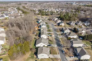 6111 Berewick Commons Pkwy, Charlotte, NC 28278 - Photo 8