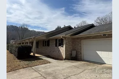 207 Daniel Drive, Hendersonville, NC 28739 - Photo 22