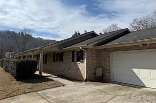 207 Daniel Dr, Hendersonville, NC 28739 - Photo 22