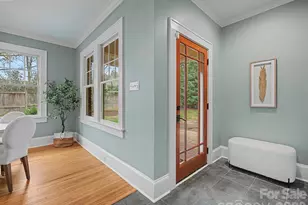 215 Circle Ave, Charlotte, NC 28207 - Photo 16