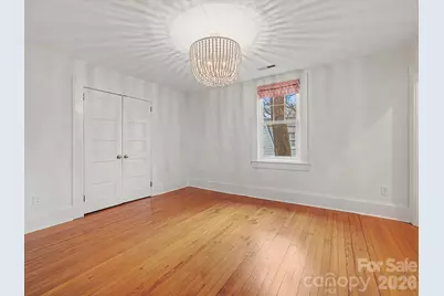 215 Circle Avenue, Charlotte, NC 28207 - Photo 32